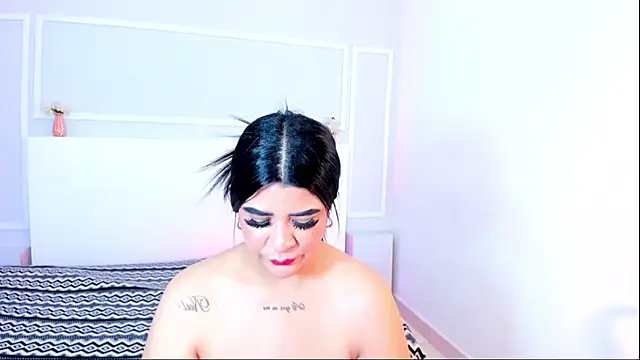 Snapshot of TianaGlow26 chatting on September 19, 3:49 am TianaGlow26 online show from September 19, 3:49 am