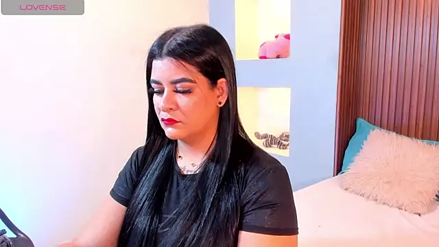 Snapshot of TianaGlow26 chatting on October 10, 7:41 pm TianaGlow26 online show from October 10, 7:41 pm