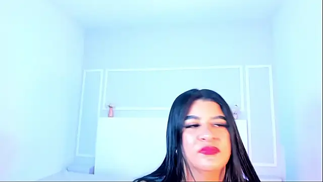 Snapshot of TianaGlow26 chatting on September 21, 4:44 am TianaGlow26 online show from September 21, 4:44 am