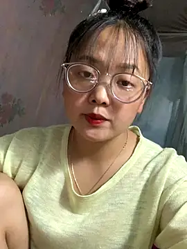 July-y online show from September 25, 5:50 am