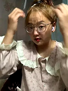 July-y online show from September 29, 2:11 pm