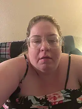 sexymommy1988 online show from October 4, 3:34 am