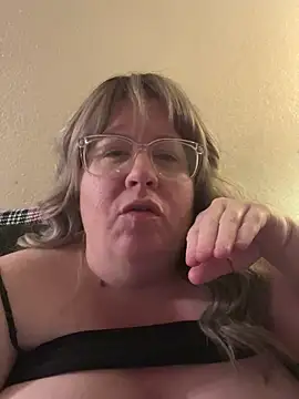 sexymommy1988 online show from November 13, 5:06 am