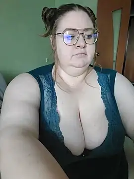 Chloe SSBBW online show from September 10, 4:12 am