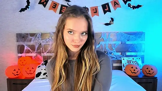 HazelMorris online show from October 25, 4:14 pm