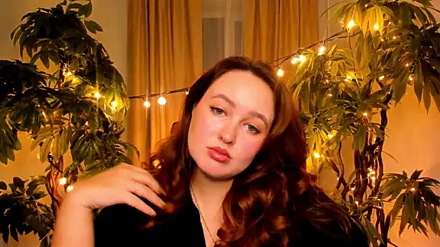 LindaCarson online show from November 18, 10:16 am