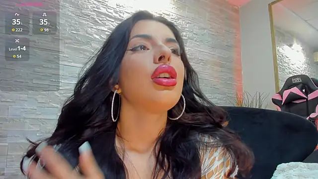 Snapshot of Jelly_Bee chatting on October 18, 7:48 pm Jelly Bee online show from October 18, 7:48 pm