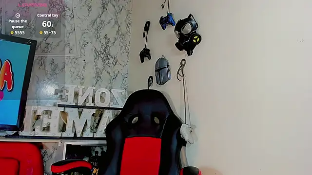 Snapshot of Candy_Walker_ chatting on September 29, 7:08 pm Candy Walker  online show from September 29, 7:08 pm