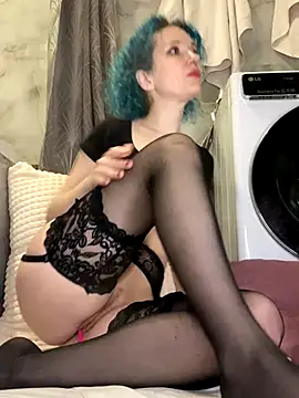 Snapshot of Kitty_Kisss chatting on September 12, 4:14 pm Kitty Kisss online show from September 12, 4:14 pm