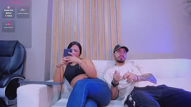 aronandluna online show from October 9, 2:32 pm