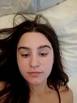 freakylittlebitch69 online show from September 27, 10:17 pm