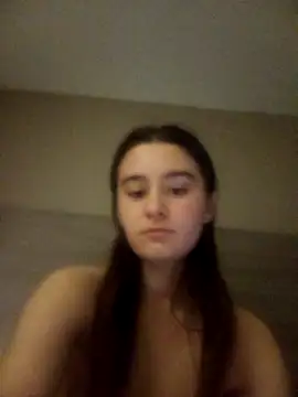 freakylittlebitch69 online show from November 1, 3:32 am