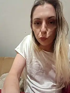 Snapshot of SexyAlya chatting on October 12, 9:17 pm SexyAlya online show from October 12, 9:17 pm