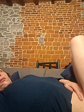 Snapshot of SexyAlya chatting on October 7, 8:35 pm SexyAlya online show from October 7, 8:35 pm