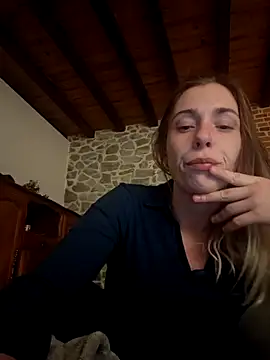 Snapshot of SexyAlya chatting on October 31, 12:12 am SexyAlya online show from October 31, 12:12 am