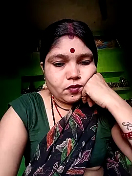 Snapshot of Priya_tyagi chatting on November 1, 9:24 am Priya tyagi online show from November 1, 9:24 am