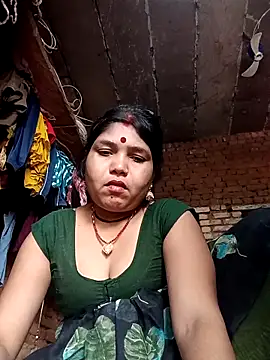 Snapshot of Priya_tyagi chatting on October 9, 9:46 am Priya tyagi online show from October 9, 9:46 am