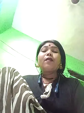 Snapshot of Priya_tyagi chatting on October 24, 11:01 pm Priya tyagi online show from October 24, 11:01 pm