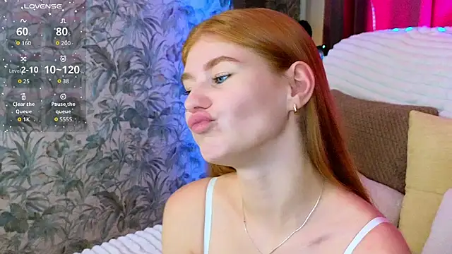 Snapshot of JuliaPowers_ chatting on September 26, 3:59 am JuliaPowers  online show from September 26, 3:59 am