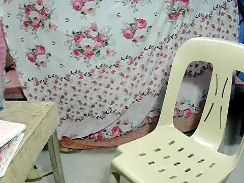 Snapshot of Squirter_Pussy89 chatting on October 29, 12:09 pm Squirter Pussy89 online show from October 29, 12:09 pm