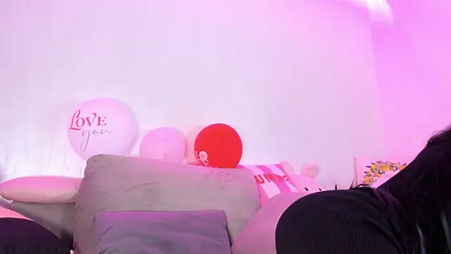 RileyNox online show from April 23, 5:15 am