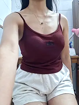 LazdyLy online show from November 2, 3:48 pm