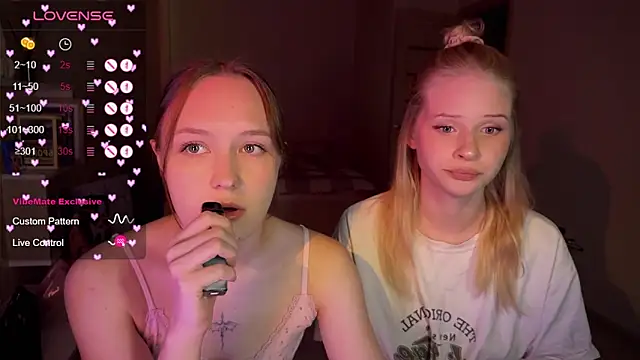 twosweetie online show from September 11, 6:08 pm