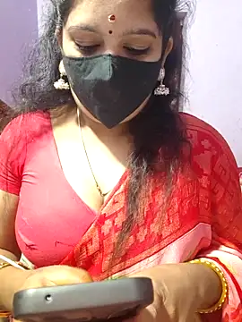 luci-queen online show from September 27, 5:53 pm