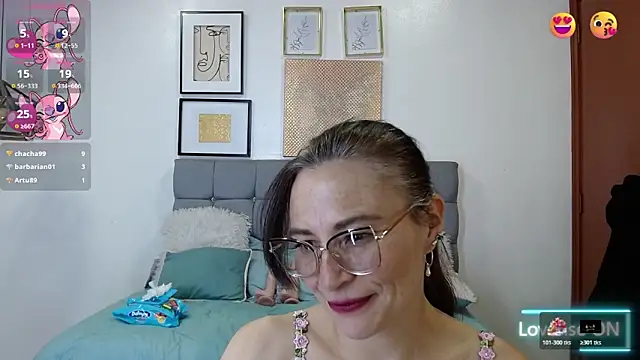  naomi s online show from November 26, 4:41 pm