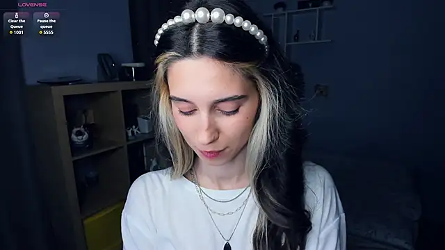 Snapshot of AntonettaTarring chatting on September 18, 7:29 am AntonettaTarring online show from September 18, 7:29 am