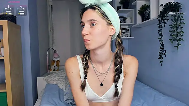 Snapshot of AntonettaTarring chatting on September 27, 11:39 am AntonettaTarring online show from September 27, 11:39 am