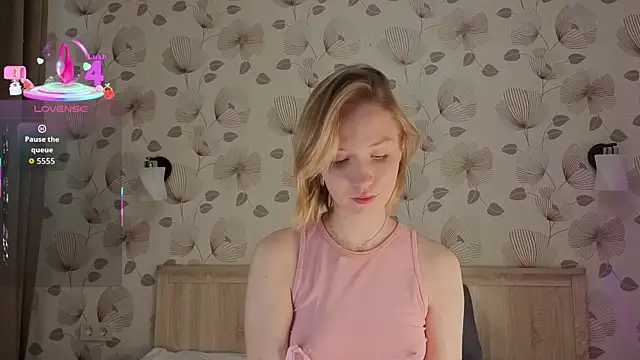 ameliamurrr online show from October 12, 8:39 am