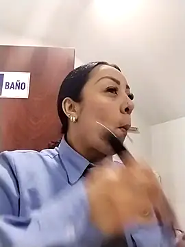 CRISTAL  11 online show from December 5, 1:01 pm