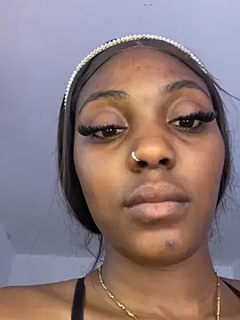 zaracollins01 online show from February 13, 12:29 pm