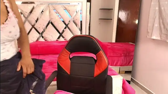 Amiranast online show from October 2, 12:10 pm