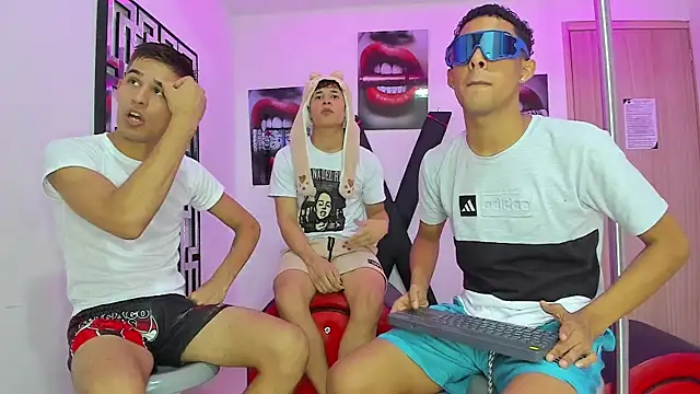 Snapshot of GRETTY_BOYS chatting on September 30, 1:33 am GRETTY BOYS online show from September 30, 1:33 am