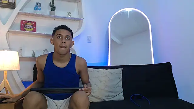 Snapshot of GRETTY_BOYS chatting on September 23, 1:37 am GRETTY BOYS online show from September 23, 1:37 am