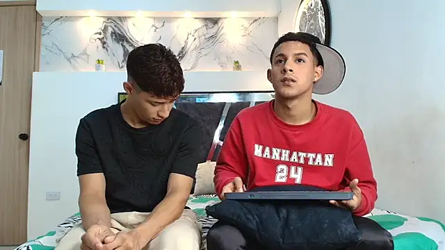 Snapshot of GRETTY_BOYS chatting on October 19, 7:32 am GRETTY BOYS online show from October 19, 7:32 am