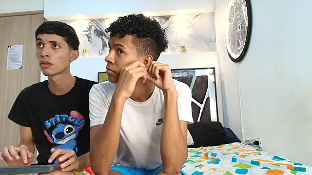 Snapshot of LONDON_BOYS1 chatting on October 12, 2:03 am LONDON BOYS1 online show from October 12, 2:03 am