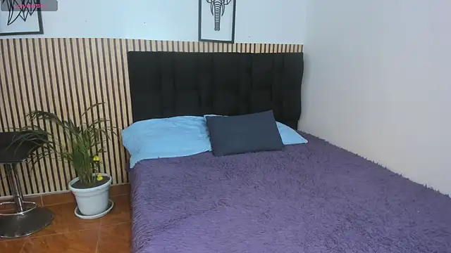 Snapshot of alana_cherryy chatting on September 17, 3:15 am alana cherryy online show from September 17, 3:15 am