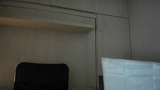 LexxaQueen online show from February 24, 4:00 am