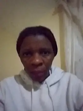 Curvyonionbutt online show from September 22, 7:01 pm