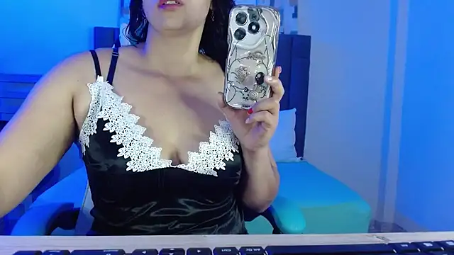 Camille lov online show from September 8, 6:51 pm