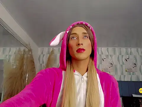 Snapshot of samantha_bliss chatting on September 17, 7:23 pm samantha bliss online show from September 17, 7:23 pm