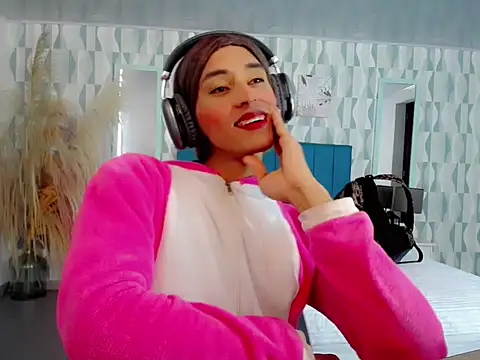 Snapshot of samantha_bliss chatting on October 6, 7:29 pm samantha bliss online show from October 6, 7:29 pm