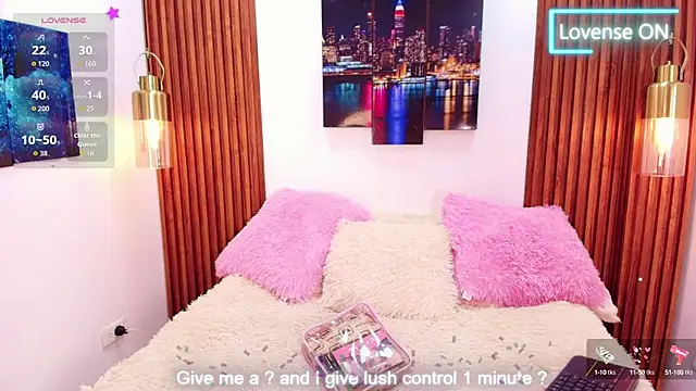 Snapshot of Emily_Vaughan chatting on October 2, 3:22 am Emily Vaughan online show from October 2, 3:22 am