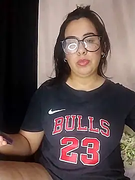 shashabril33 online show from September 16, 2:08 am