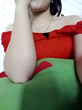 LucyyLy online show from September 22, 6:45 am