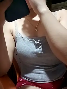 LucyyLy online show from February 12, 1:46 pm