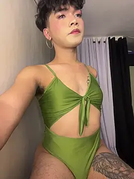 Snapshot of sissielil chatting on October 27, 3:35 am sissielil online show from October 27, 3:35 am